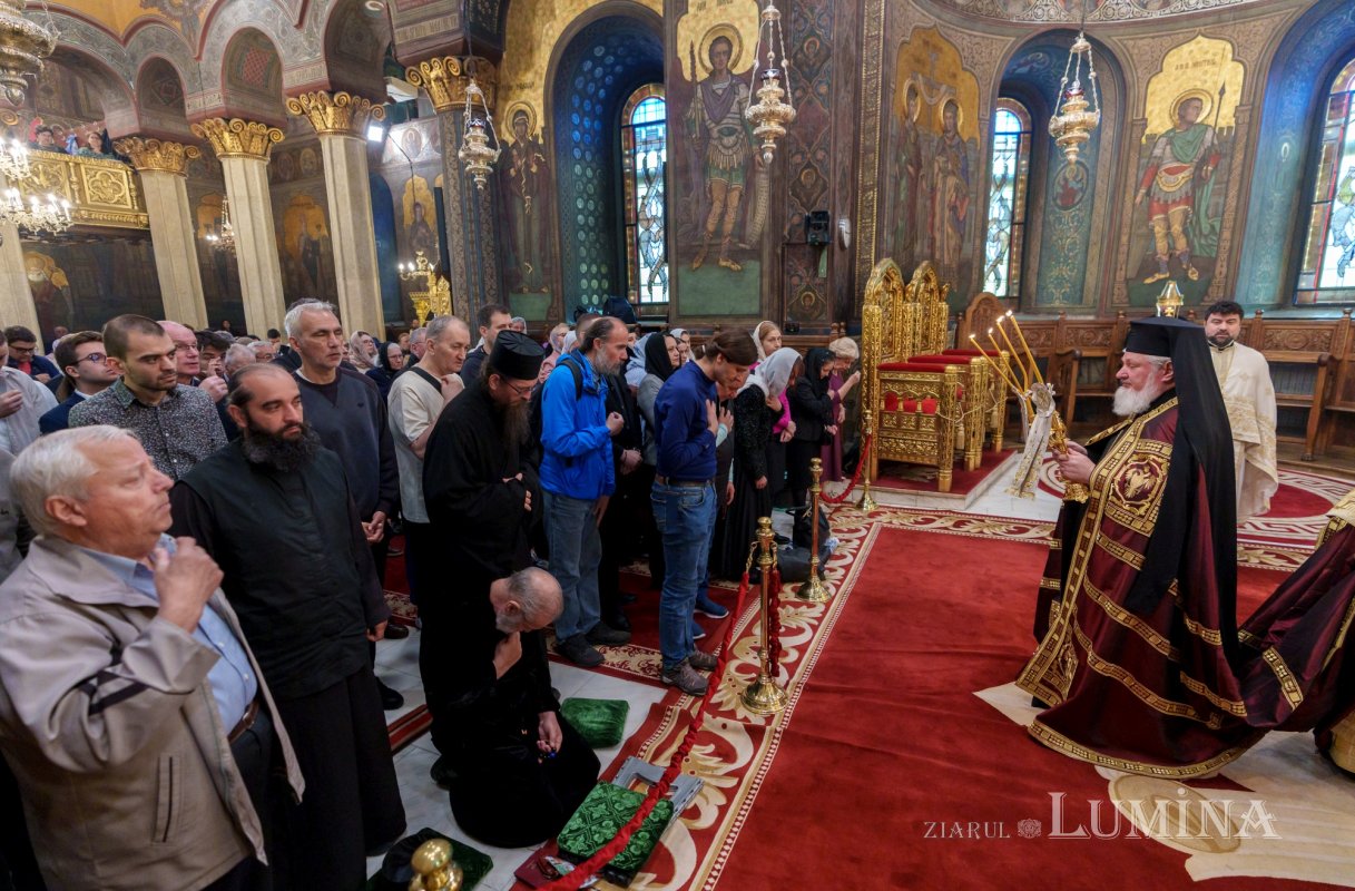 Duminica a 4‑a după Paşti la Catedrala Patriarhală 331166