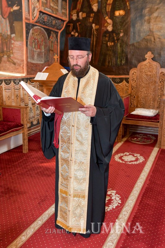 „Dumnezeu vine în ajutorul celui bolnav și singur” 331072