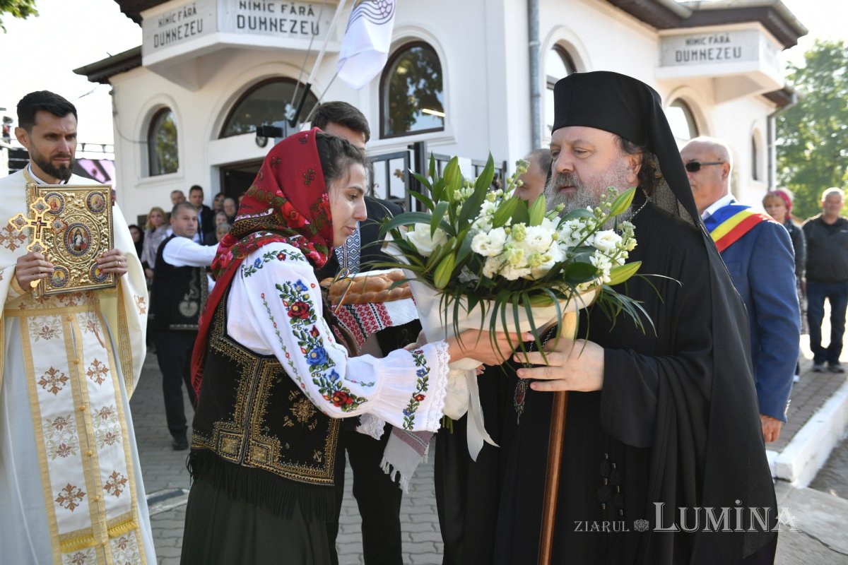 Veșmânt luminos pentru o biserică istorică înnoită din județul Ilfov 331120