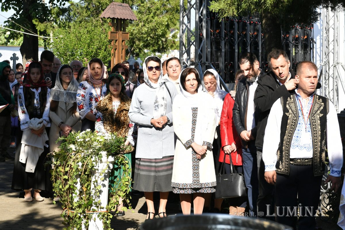 Veșmânt luminos pentru o biserică istorică înnoită din județul Ilfov 331126