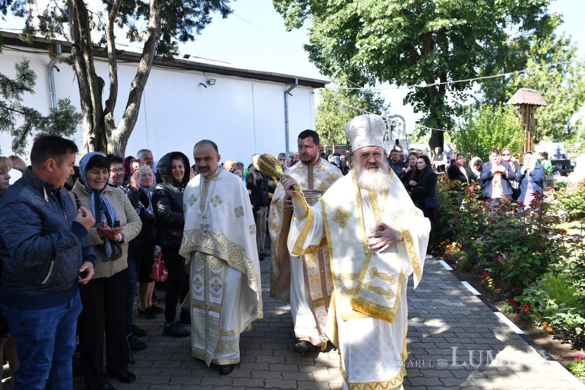 Veșmânt luminos pentru o biserică istorică înnoită din județul Ilfov 331148