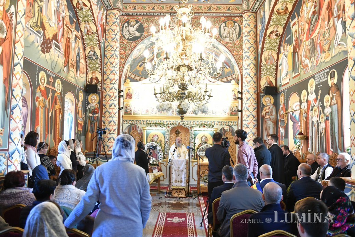 Veșmânt luminos pentru o biserică istorică înnoită din județul Ilfov 331156