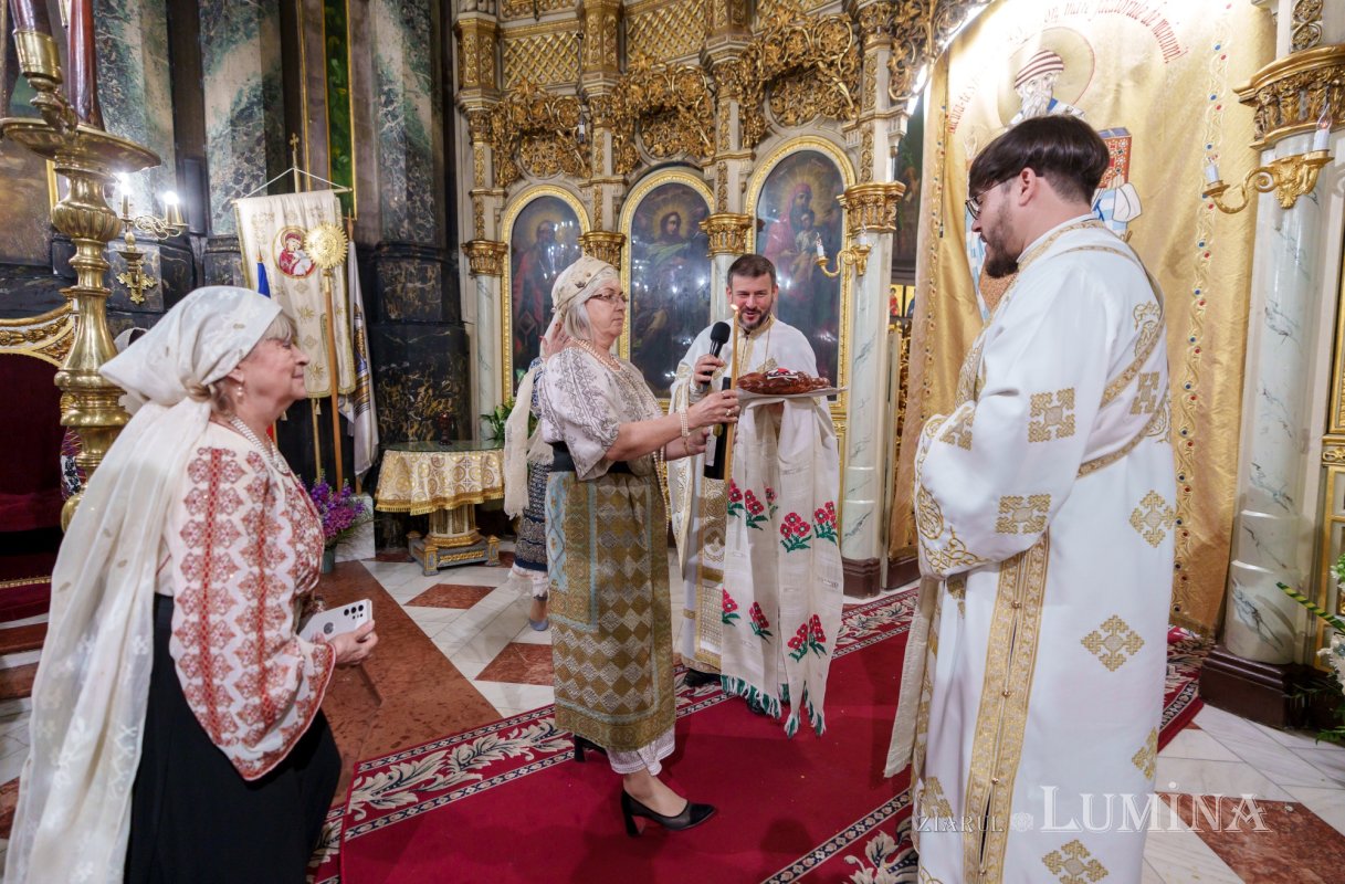 Ziua Naţională a Portului Tradiţional la Catedrala „Sfântul Spiridon”-Nou 331187