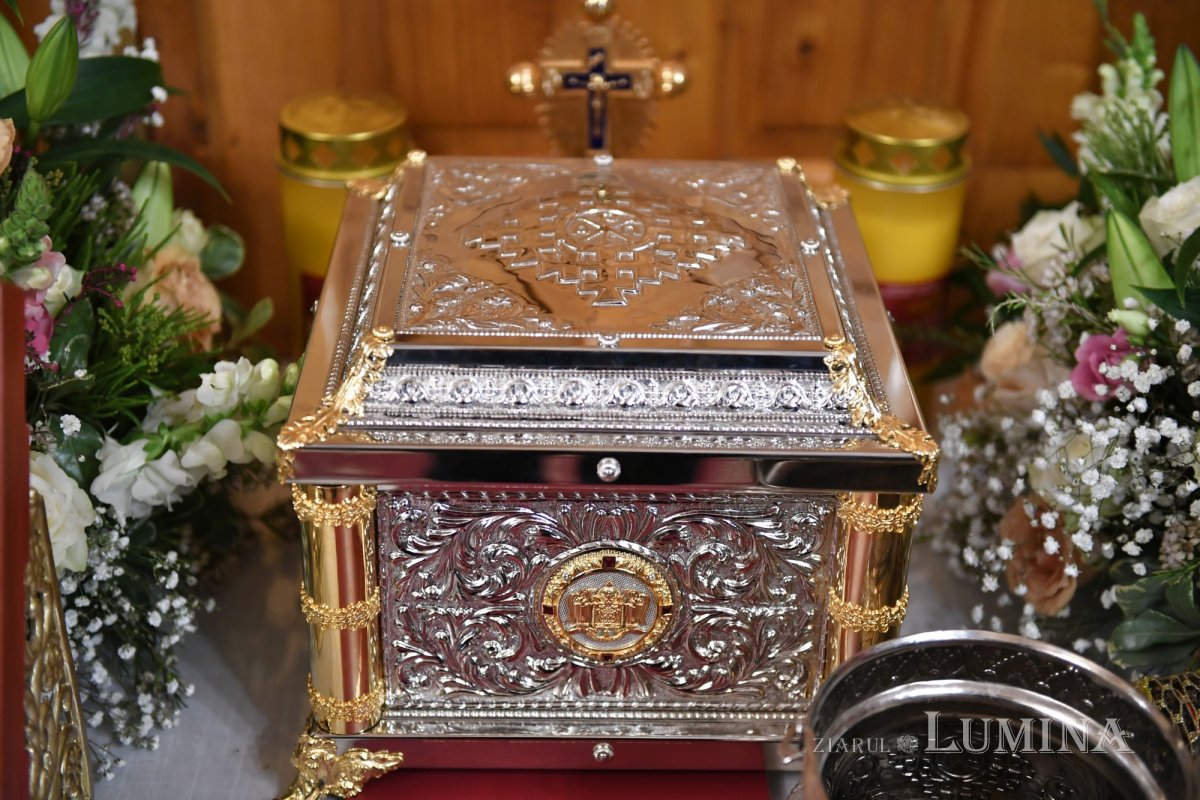 Odor de mare preț pentru capela unui spital bucureștean 331362