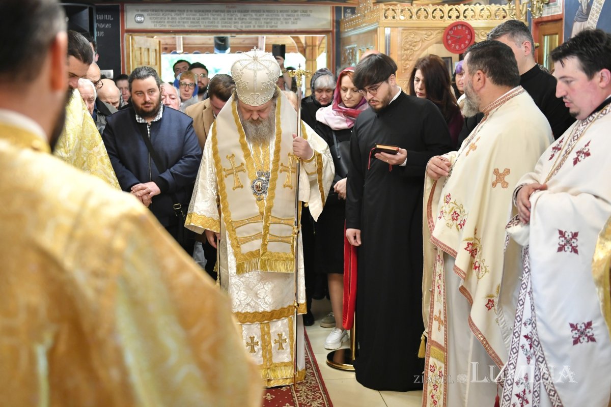 Odor de mare preț pentru capela unui spital bucureștean 331367