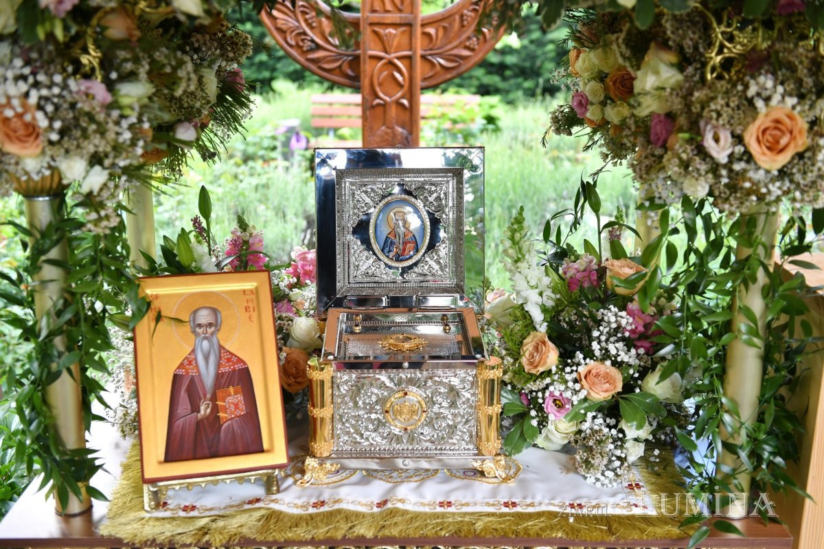 Odor de mare preț pentru capela unui spital bucureștean 331374