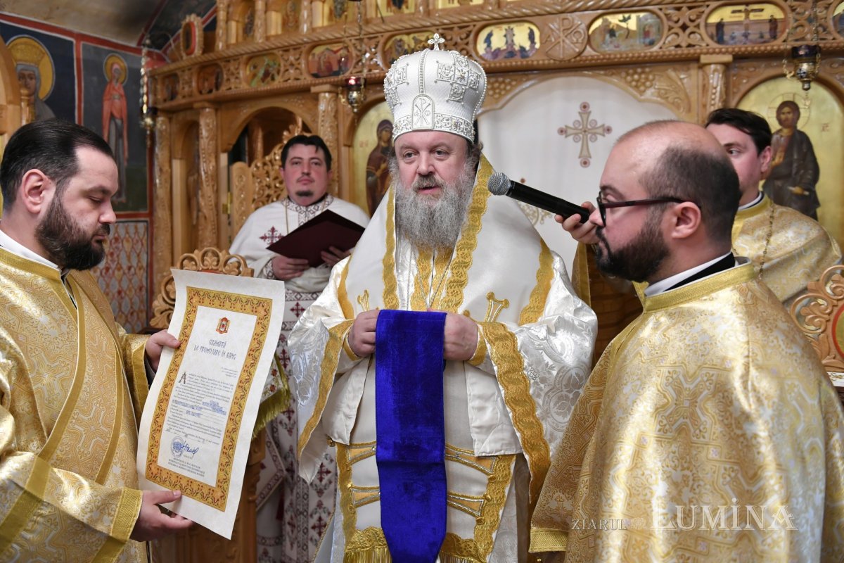 Odor de mare preț pentru capela unui spital bucureștean 331377