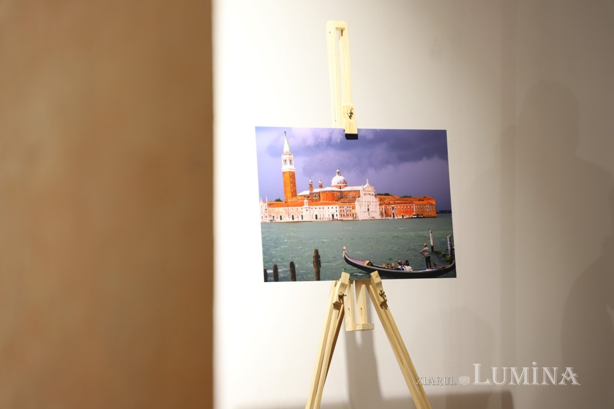 Album de „Photoezii”, lansat la Sibiu 331467