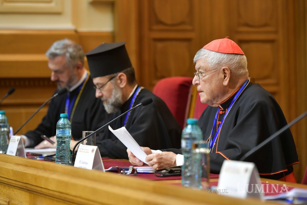 Primele sesiuni de comunicări ale simpozionului  internațional din Capitală 331523