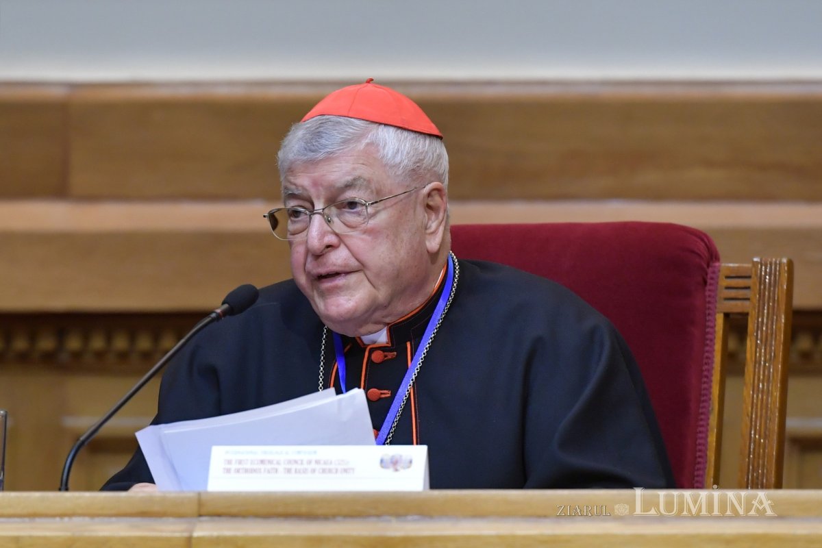 Primele sesiuni de comunicări ale simpozionului  internațional din Capitală 331528