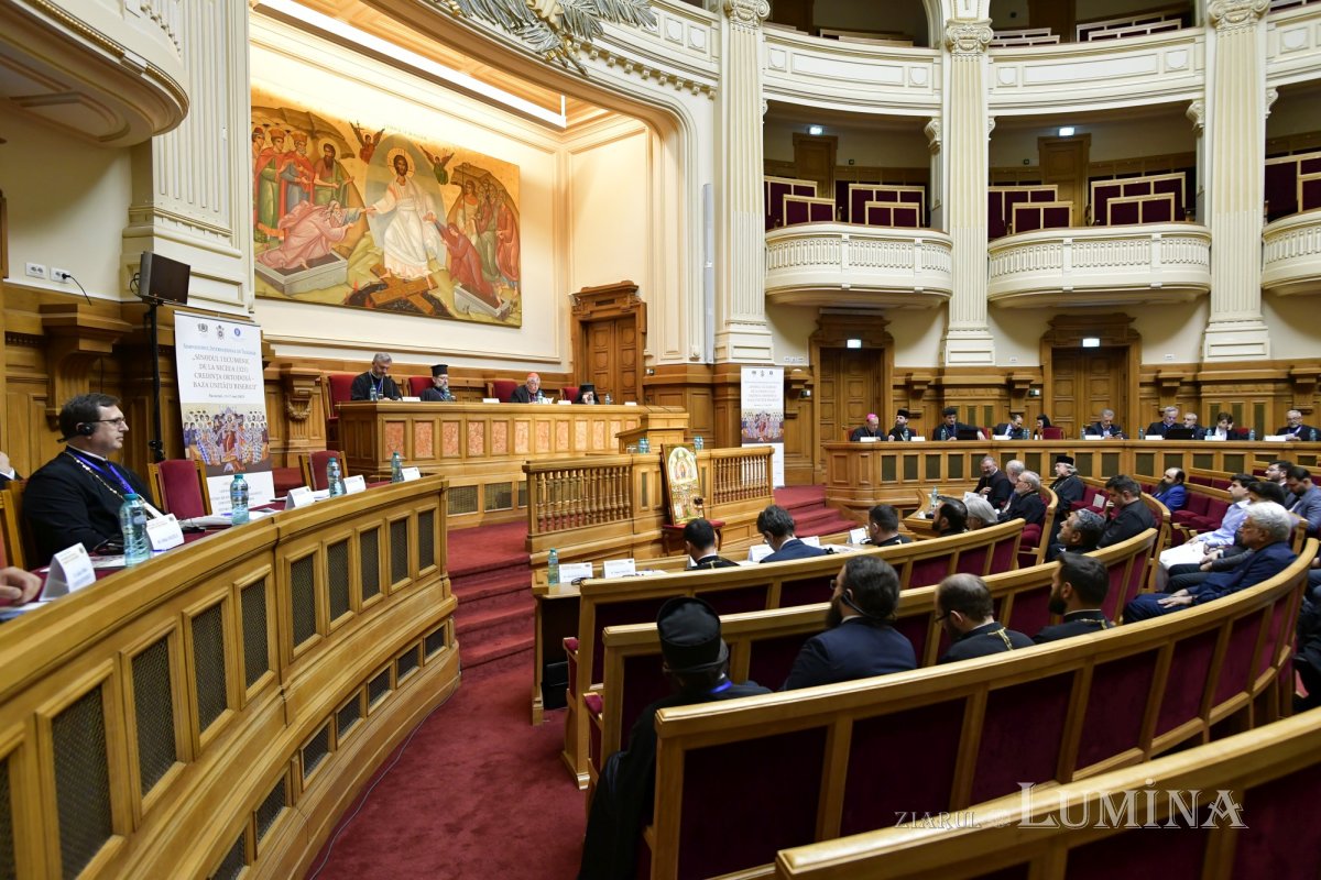 Primele sesiuni de comunicări ale simpozionului  internațional din Capitală 331536