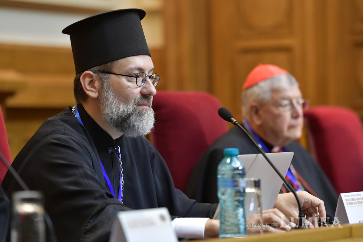 Primele sesiuni de comunicări ale simpozionului  internațional din Capitală 331540