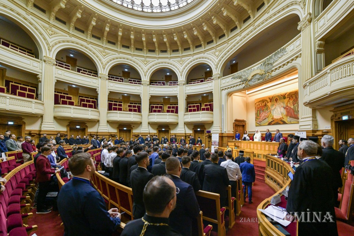 Simpozion internațional de teologie dedicat Sinodului I Ecumenic 331481