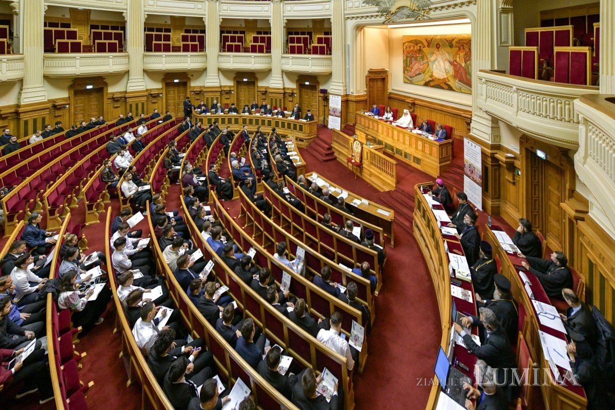 Simpozion internațional de teologie dedicat Sinodului I Ecumenic 331488