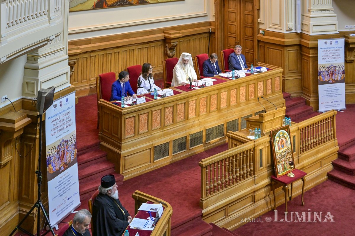Simpozion internațional de teologie dedicat Sinodului I Ecumenic 331507