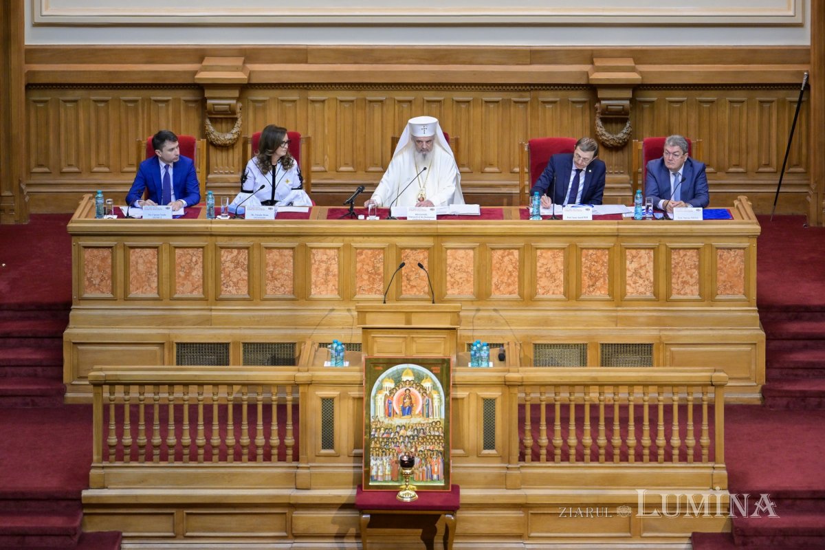 Simpozion internațional de teologie dedicat Sinodului I Ecumenic 331508