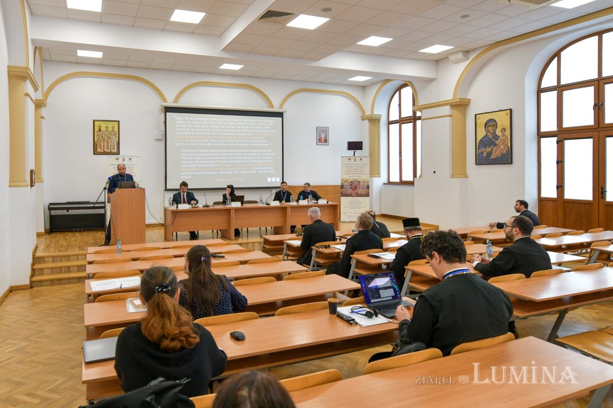 Finalul Simpozionului Internațional de Teologie din București 331811