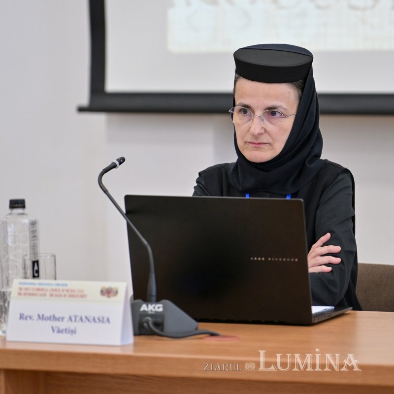 Finalul Simpozionului Internațional de Teologie din București 331815