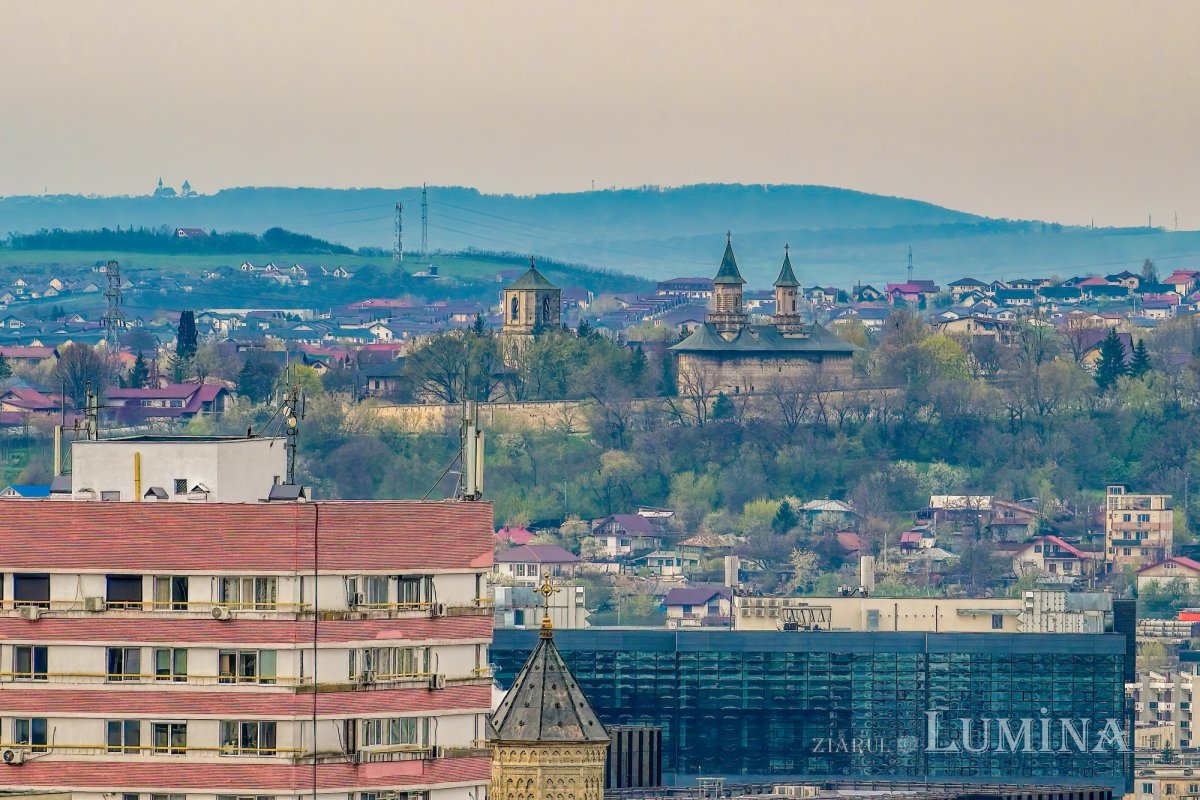 Sclipirile Luminii: Iaşi - privire din Turnul Goliei 331699