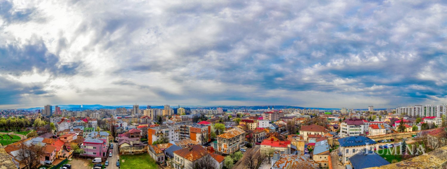 Sclipirile Luminii: Iaşi - privire din Turnul Goliei 331700