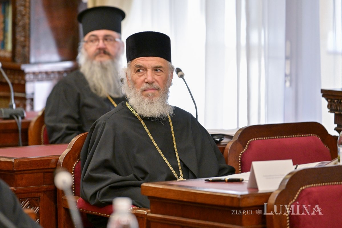 Ședință de lucru a Sinodului Mitropoliei Munteniei și Dobrogei 332100