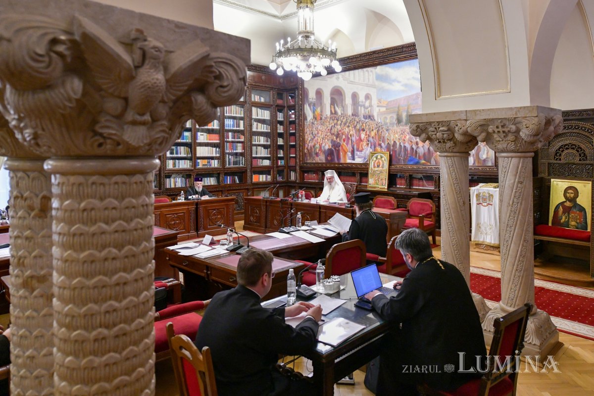 Ședință de lucru a Sinodului Mitropoliei Munteniei și Dobrogei 332108