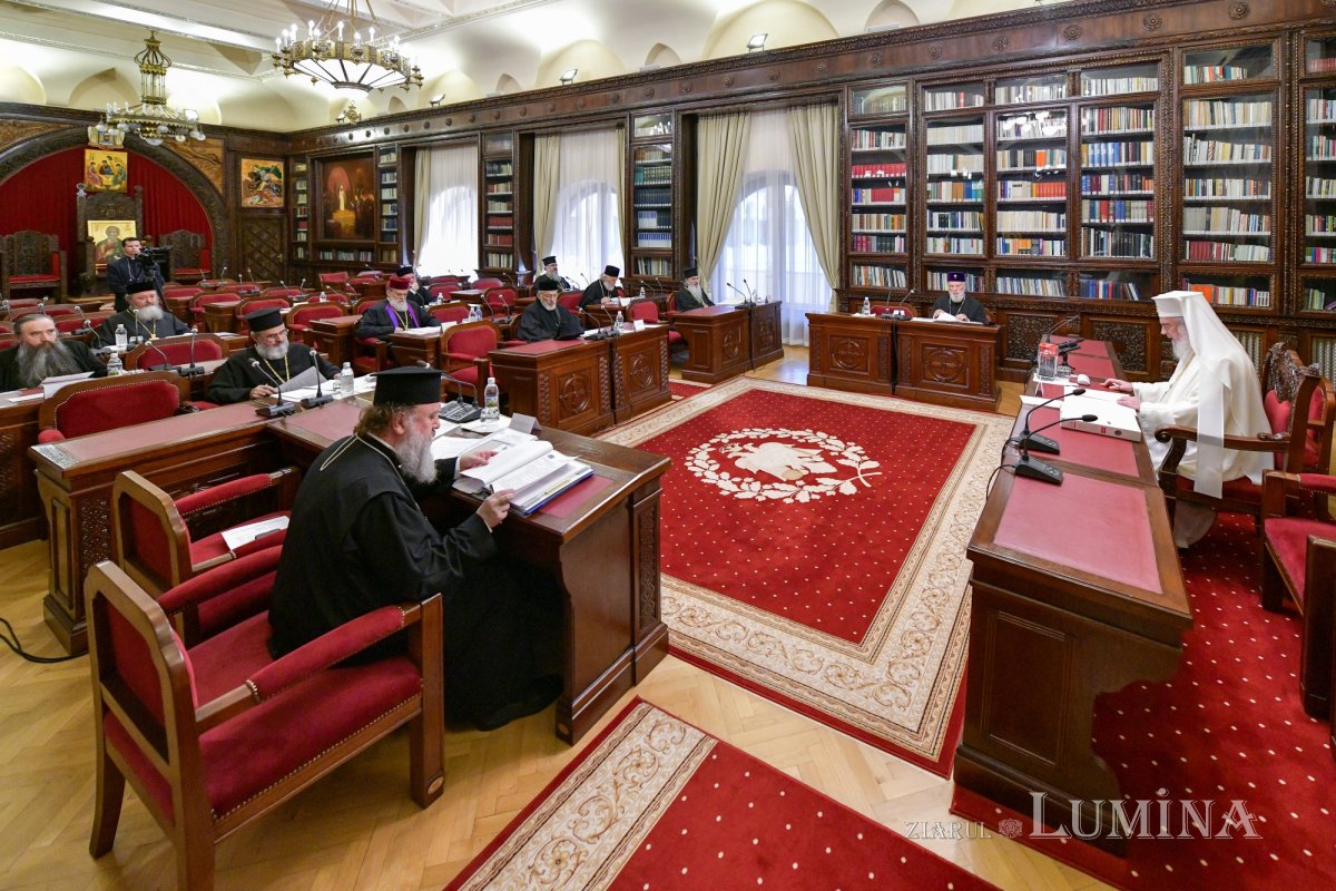 Ședință de lucru a Sinodului Mitropoliei Munteniei și Dobrogei 332109