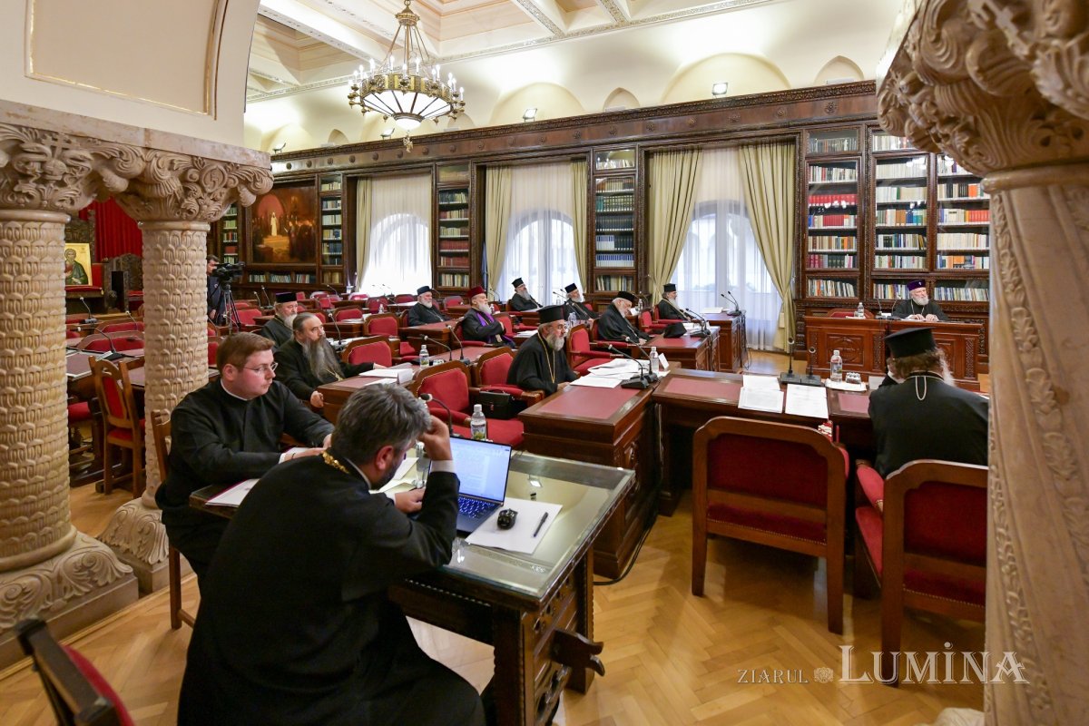Ședință de lucru a Sinodului Mitropoliei Munteniei și Dobrogei 332111