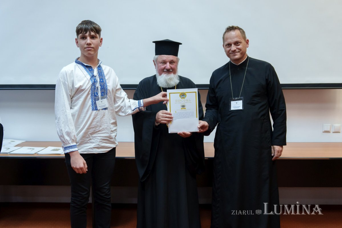 Vizionarea filmului cu proiectele câștigătoare ale concursului național catehetic 332172