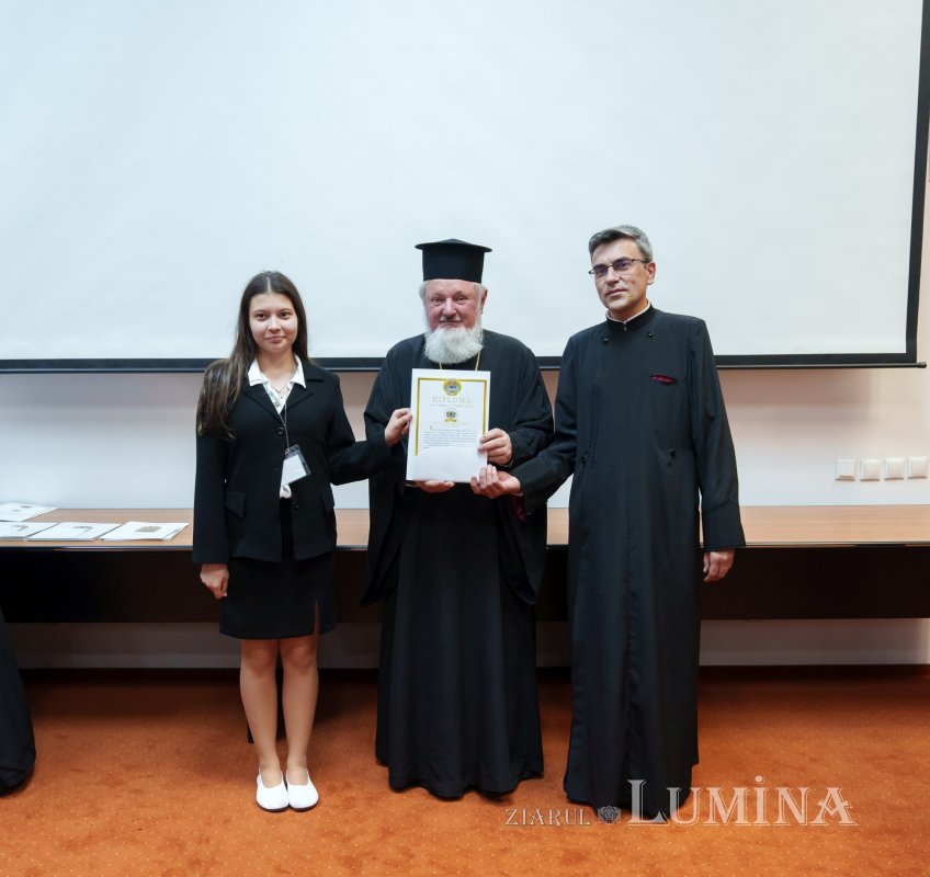 Vizionarea filmului cu proiectele câștigătoare ale concursului național catehetic 332176