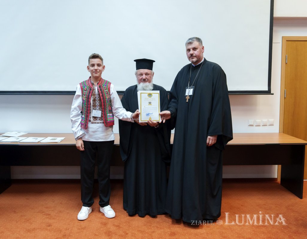 Vizionarea filmului cu proiectele câștigătoare ale concursului național catehetic 332181