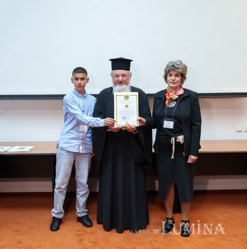 Vizionarea filmului cu proiectele câștigătoare ale concursului național catehetic 332184