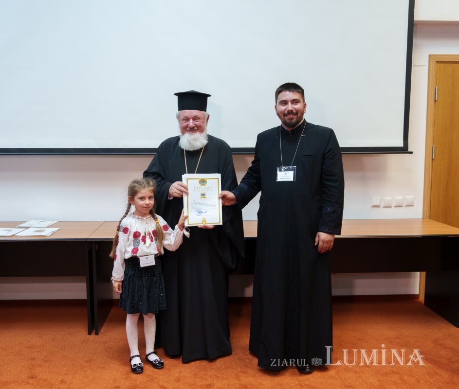 Vizionarea filmului cu proiectele câștigătoare ale concursului național catehetic 332188