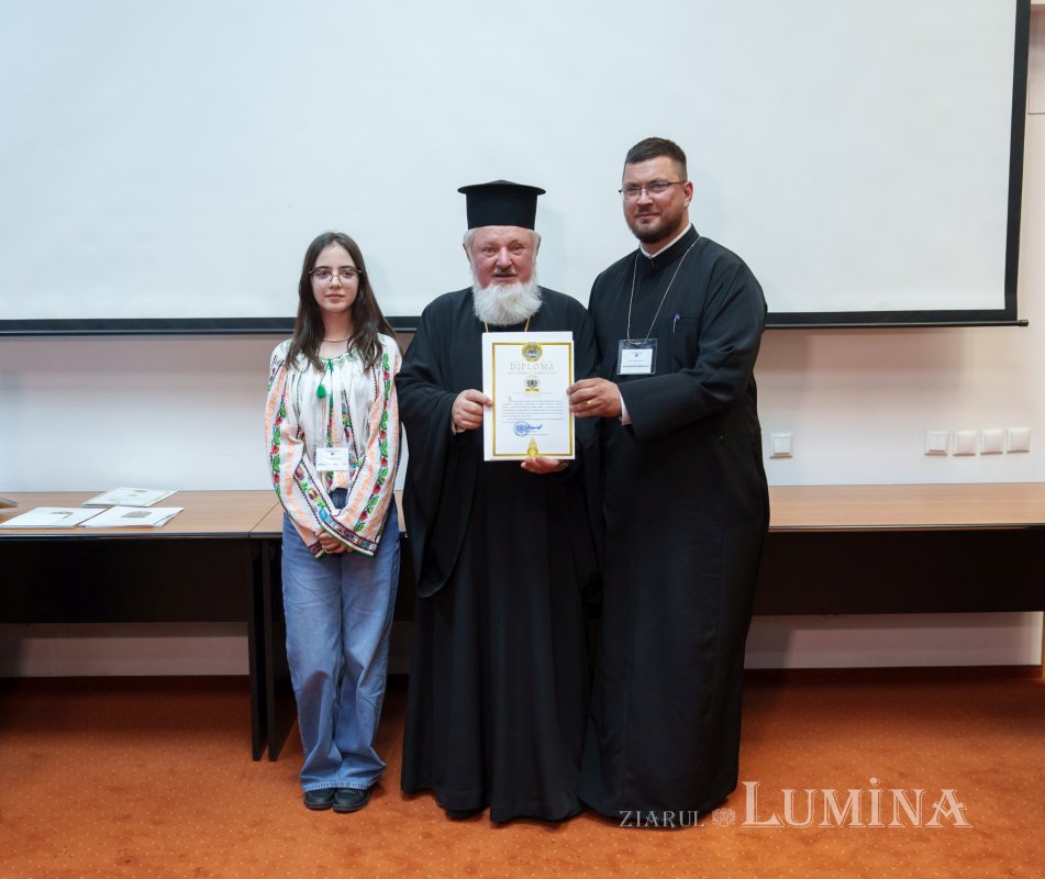 Vizionarea filmului cu proiectele câștigătoare ale concursului național catehetic 332189