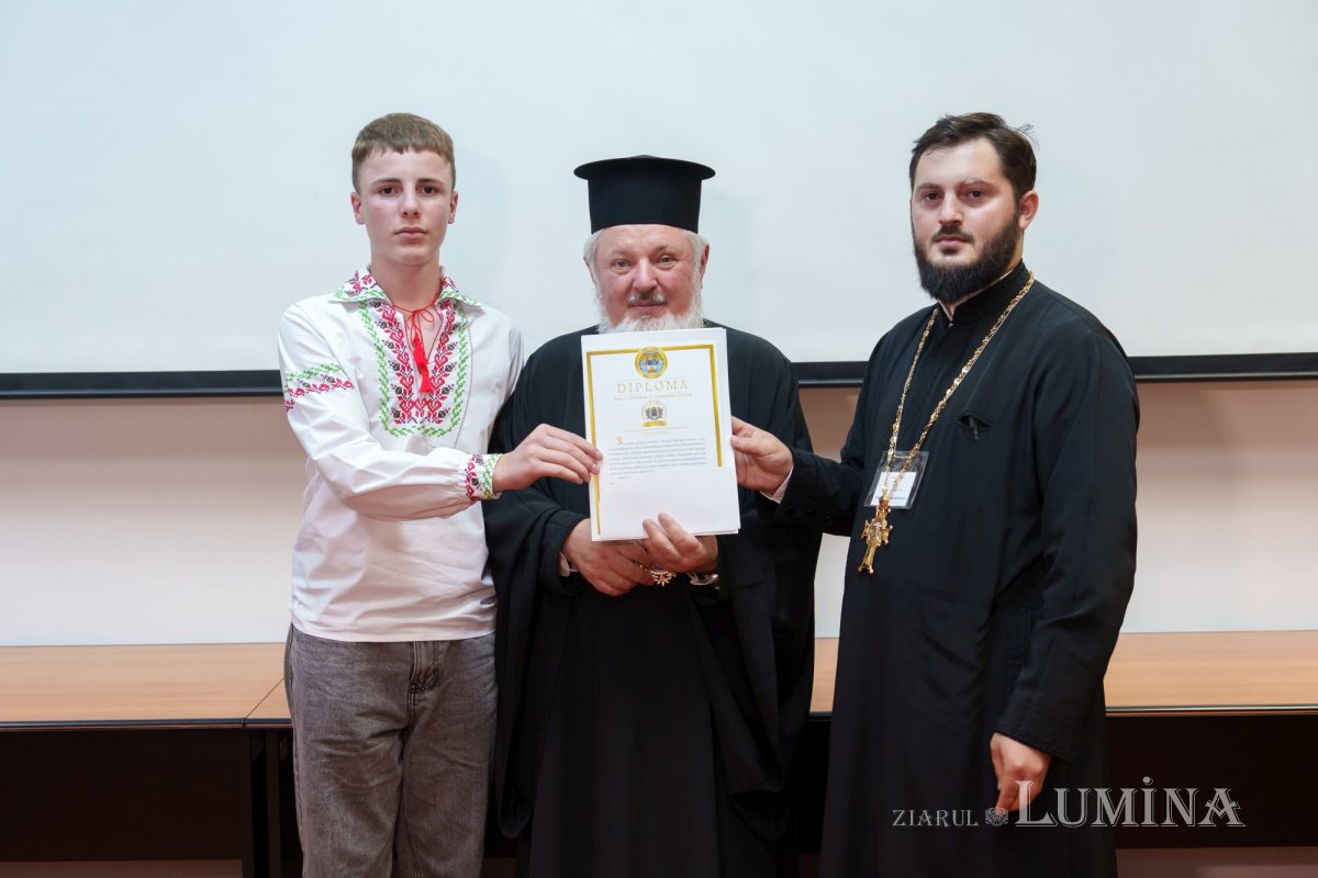 Vizionarea filmului cu proiectele câștigătoare ale concursului național catehetic 332195