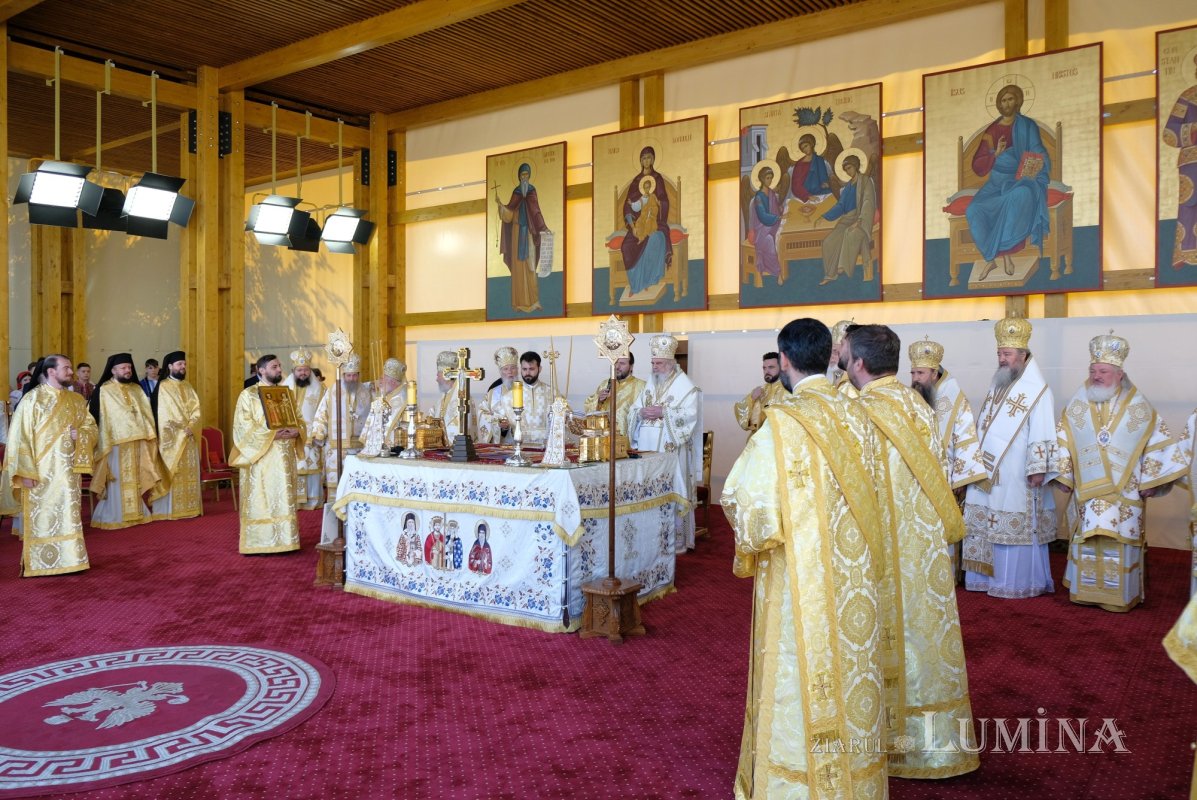 Sărbătorirea hramului istoric al Catedralei Patriarhale 332215