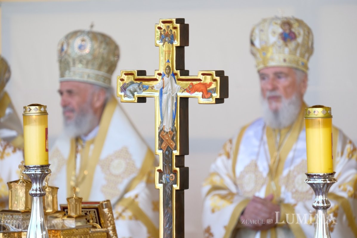 Sărbătorirea hramului istoric al Catedralei Patriarhale 332218