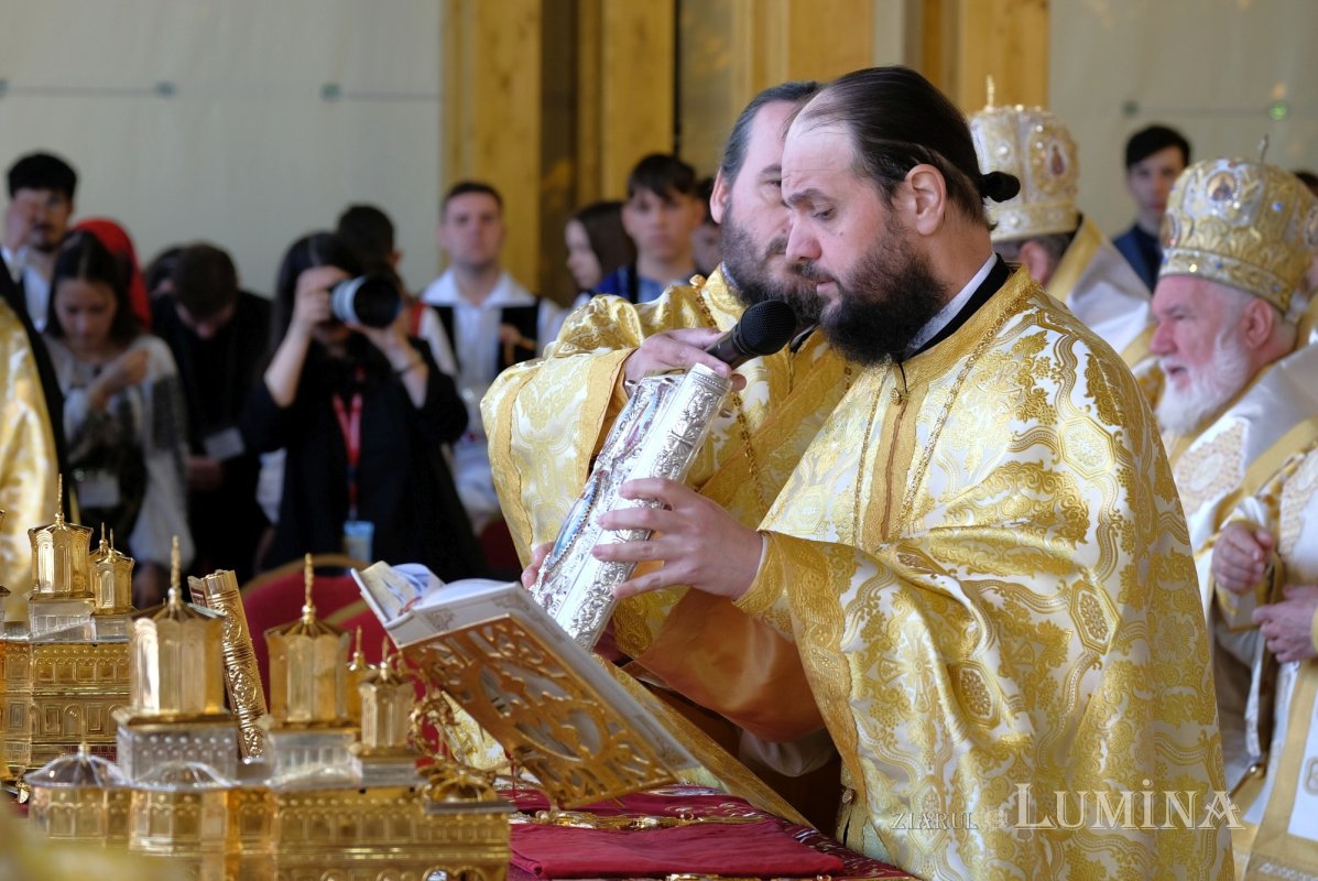 Sărbătorirea hramului istoric al Catedralei Patriarhale 332220