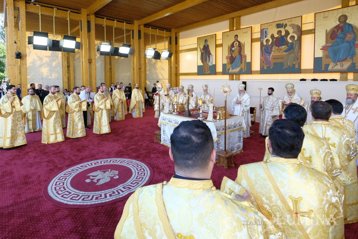 Sărbătorirea hramului istoric al Catedralei Patriarhale 332223