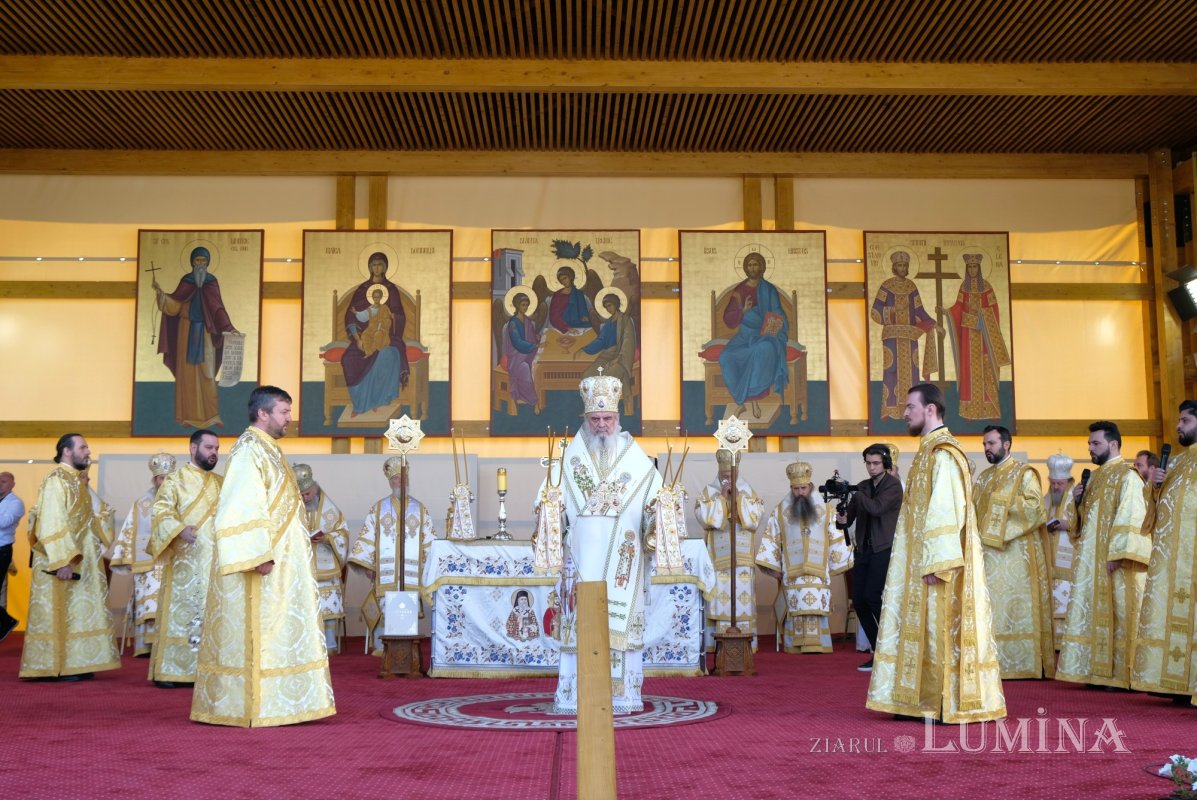 Sărbătorirea hramului istoric al Catedralei Patriarhale 332231