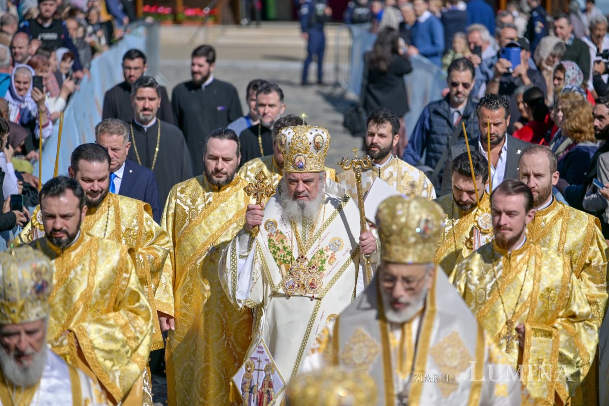 Sărbătorirea hramului istoric al Catedralei Patriarhale 332251