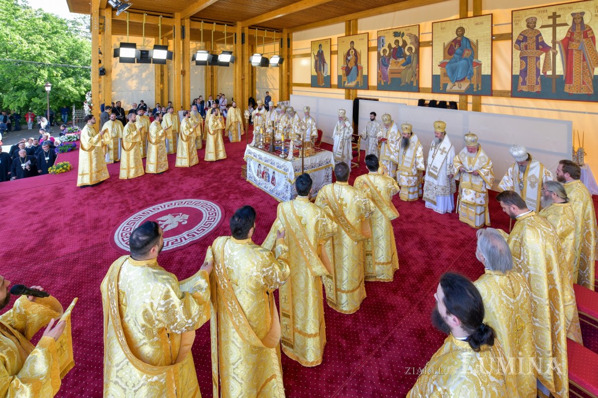 Sărbătorirea hramului istoric al Catedralei Patriarhale 332254