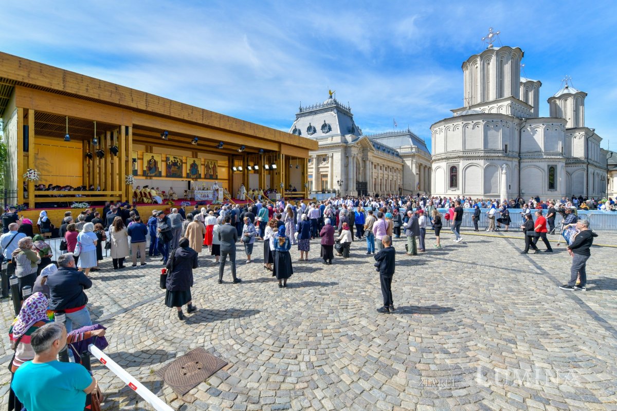 Sărbătorirea hramului istoric al Catedralei Patriarhale 332268