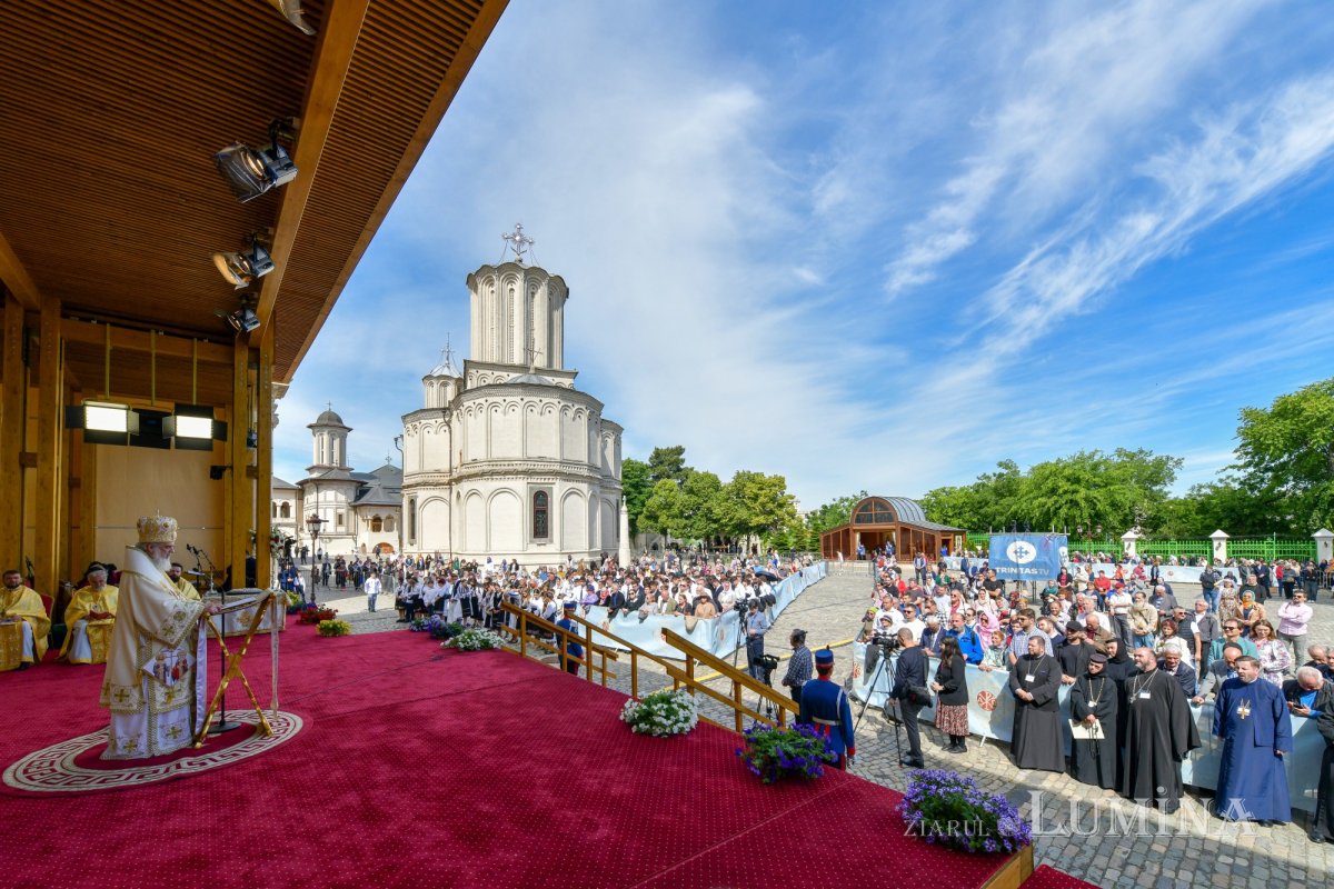 Sărbătorirea hramului istoric al Catedralei Patriarhale 332269