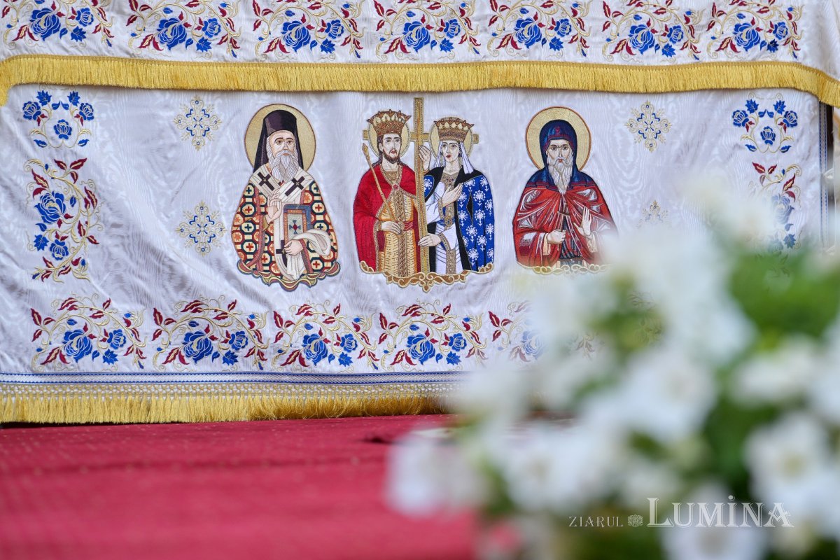 Sărbătorirea hramului istoric al Catedralei Patriarhale 332279