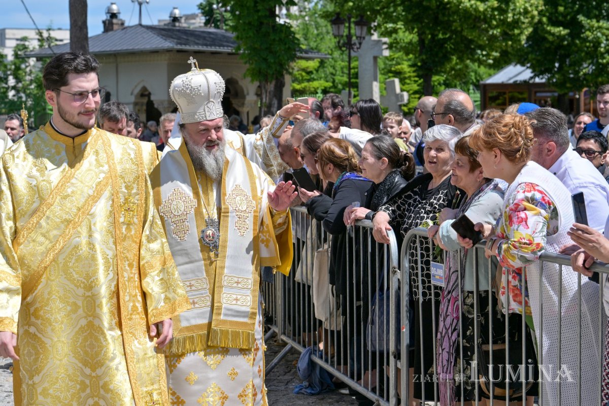 Sărbătorirea hramului istoric al Catedralei Patriarhale 332294