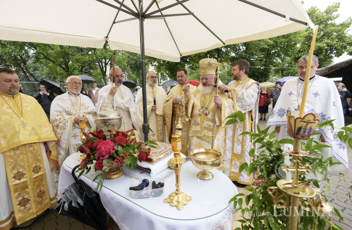 Sfințirea Bisericii „Sfântul Ierarh Nicolae” din cadrul Batalionului 300 Sarmis 332532