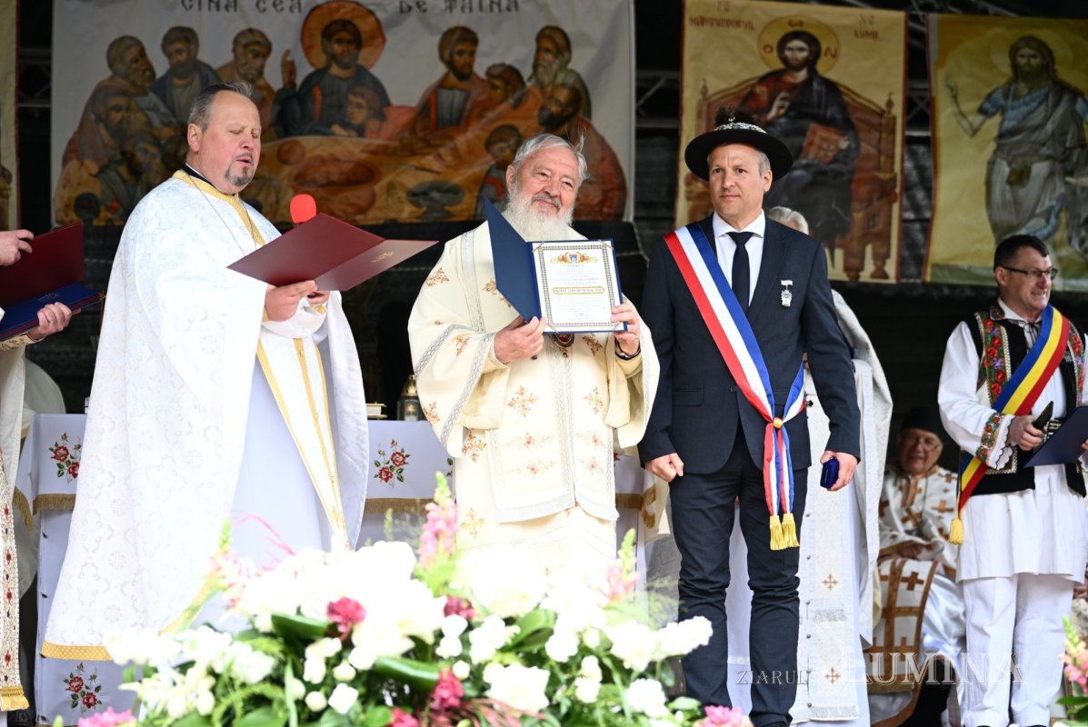 Resfințirea Bisericii „Sfinții Arhangheli Mihail și Gavriil”-Ilva Mică I 332567