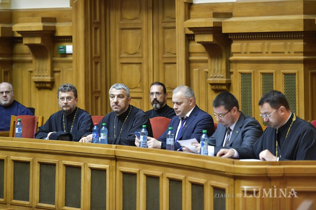 Conferință pastoral-misionară a clericilor prahoveni 332734