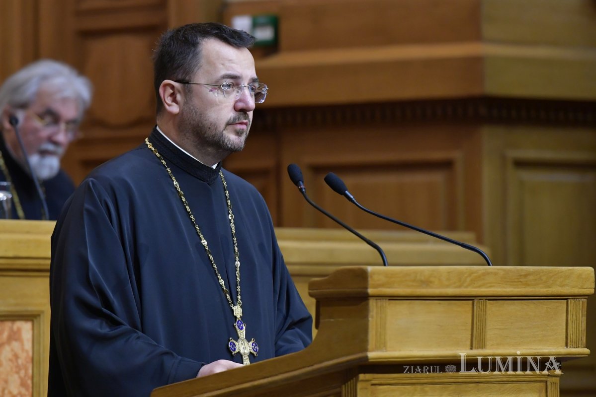 Conferință pastoral-misionară a clericilor prahoveni 332745